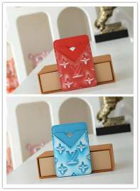 Picture of Louis Vuitton Wallets _SKUfw242730137fw